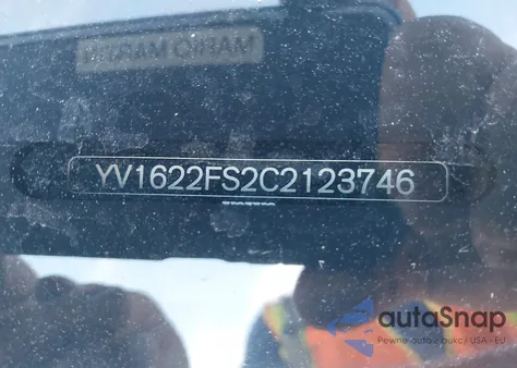 2012 Volvo S60 T5 z USA, uszkodzony, nr VIN YV1622FS2C2123746